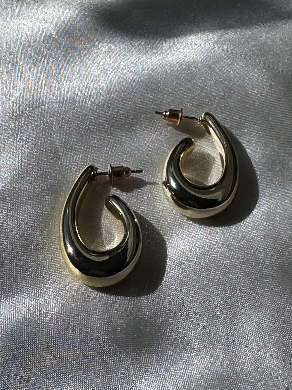 Chunky Gold Teardrop Open Hoop Earrings Minimalist Sculptural Statement Dôme